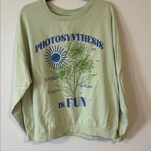 Green Graphic Sweatshirt